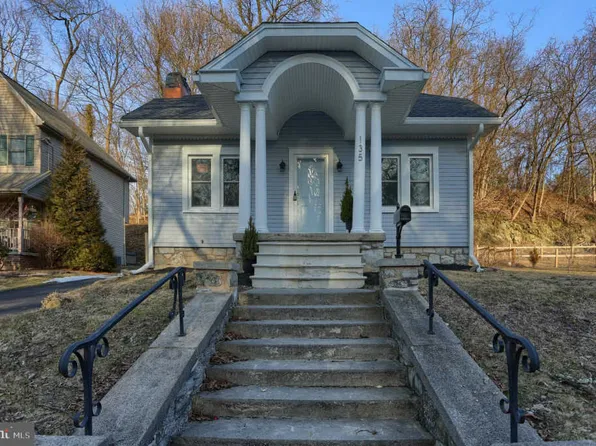 135 N 17th St, Camp Hill, PA 17011