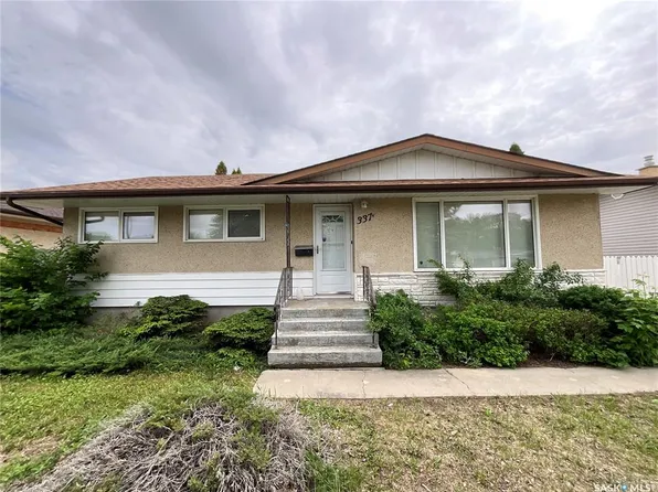 337 MCINTOSH STREET N, Regina, SK S4R 5A1