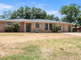 3609 Old Post Ct, San Angelo, TX 76904