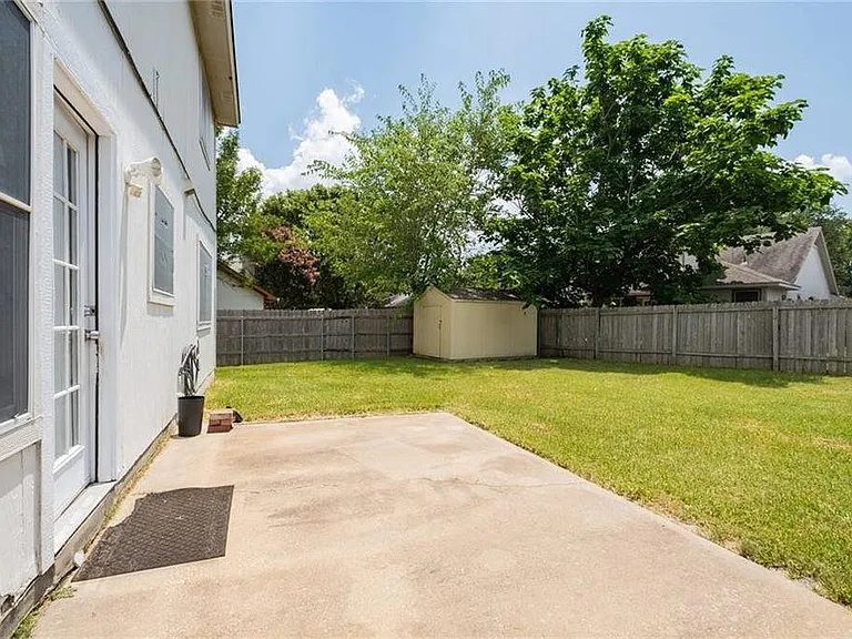 1709 Royal Ascot Dr — Photo 22