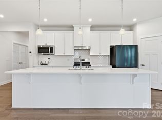 6425 Cumberland Dr, Harrisburg, NC 28075