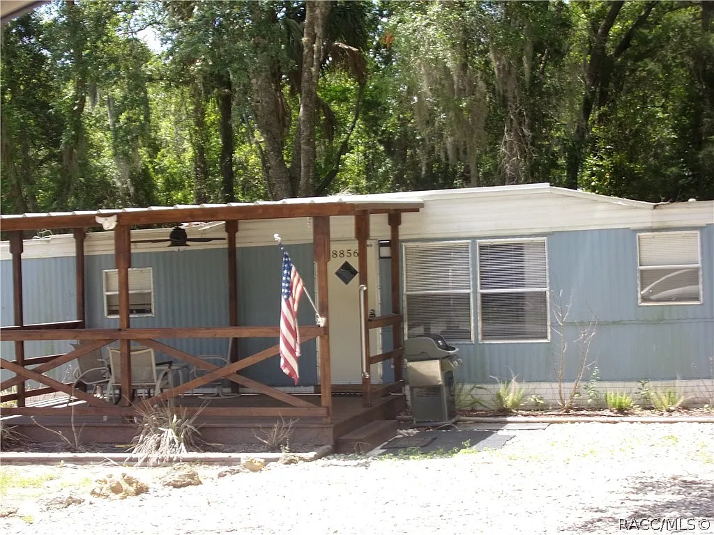 2 bed, 672 sqft, $1,500 — Photo 1