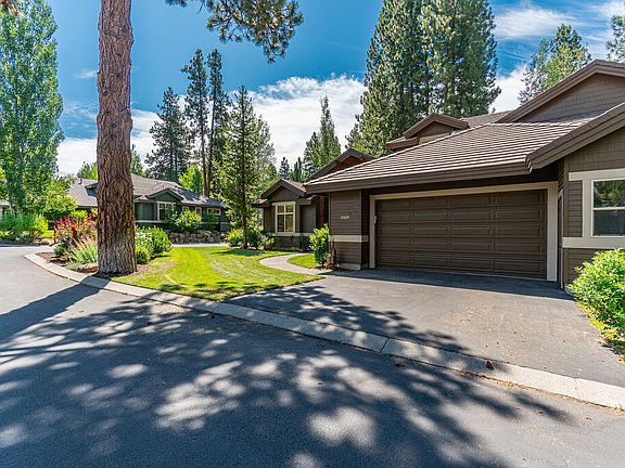 3rd image of 19429 Ironwood Cir