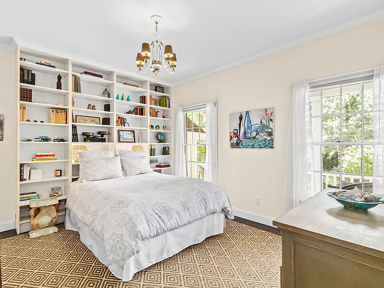 15 Mulford Ave — Photo 13