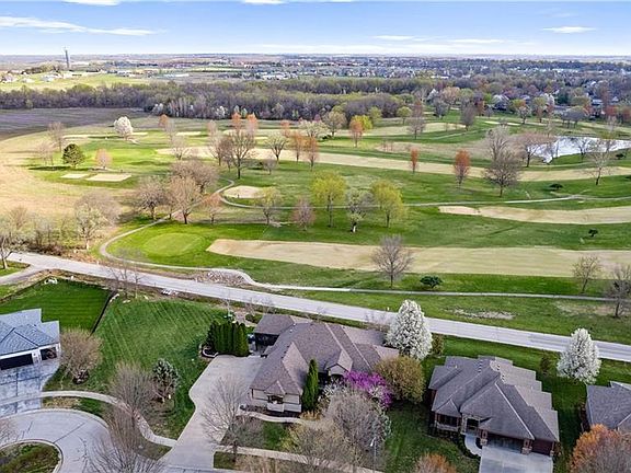 4th image of 23985 Saint Andrews Ct