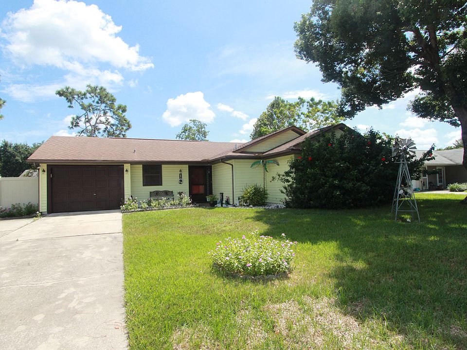 1st image of 4829 Lumberton Dr