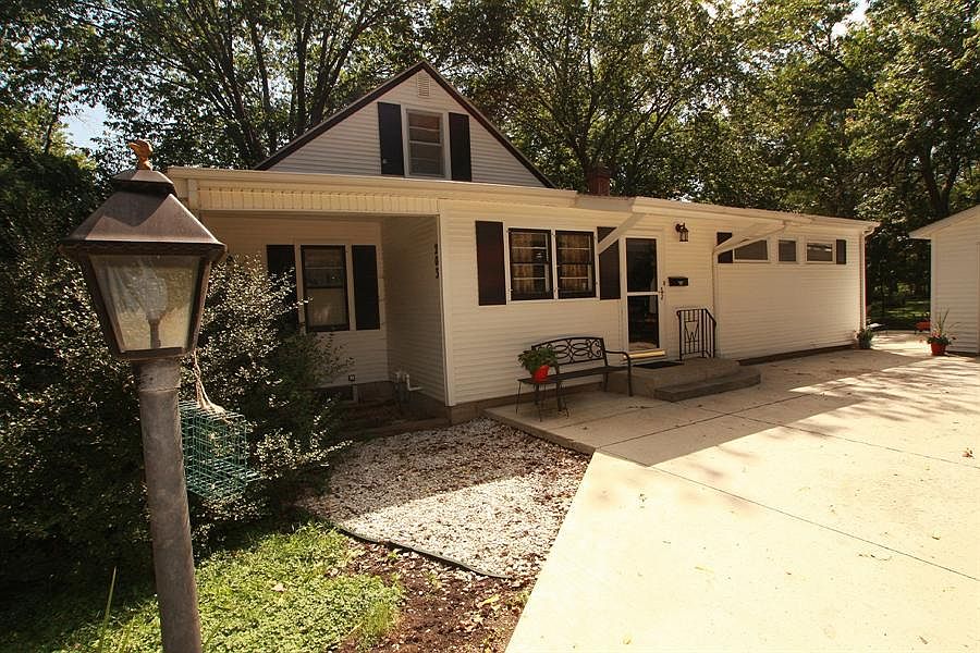 1st image of 203 19th St