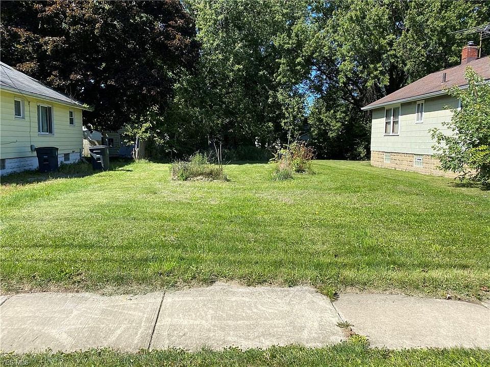 1st image of 1146 Burkhardt Ave