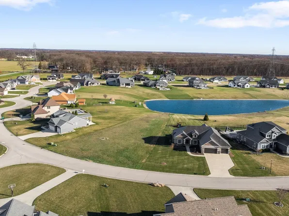 30859 Sandy Creek Dr, Granger, IN 46530