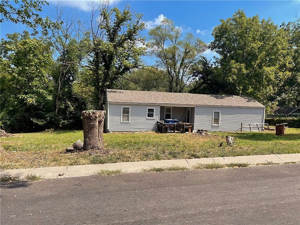 2nd image of 501 S Stark Ave