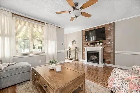 295 Ellis Loop Rd — Photo 4