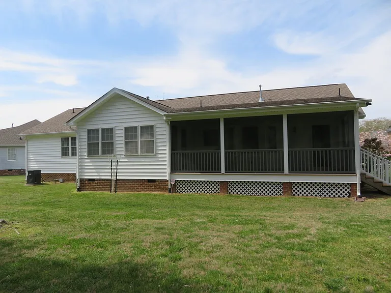 112 Shade Tree Ct — Photo 26