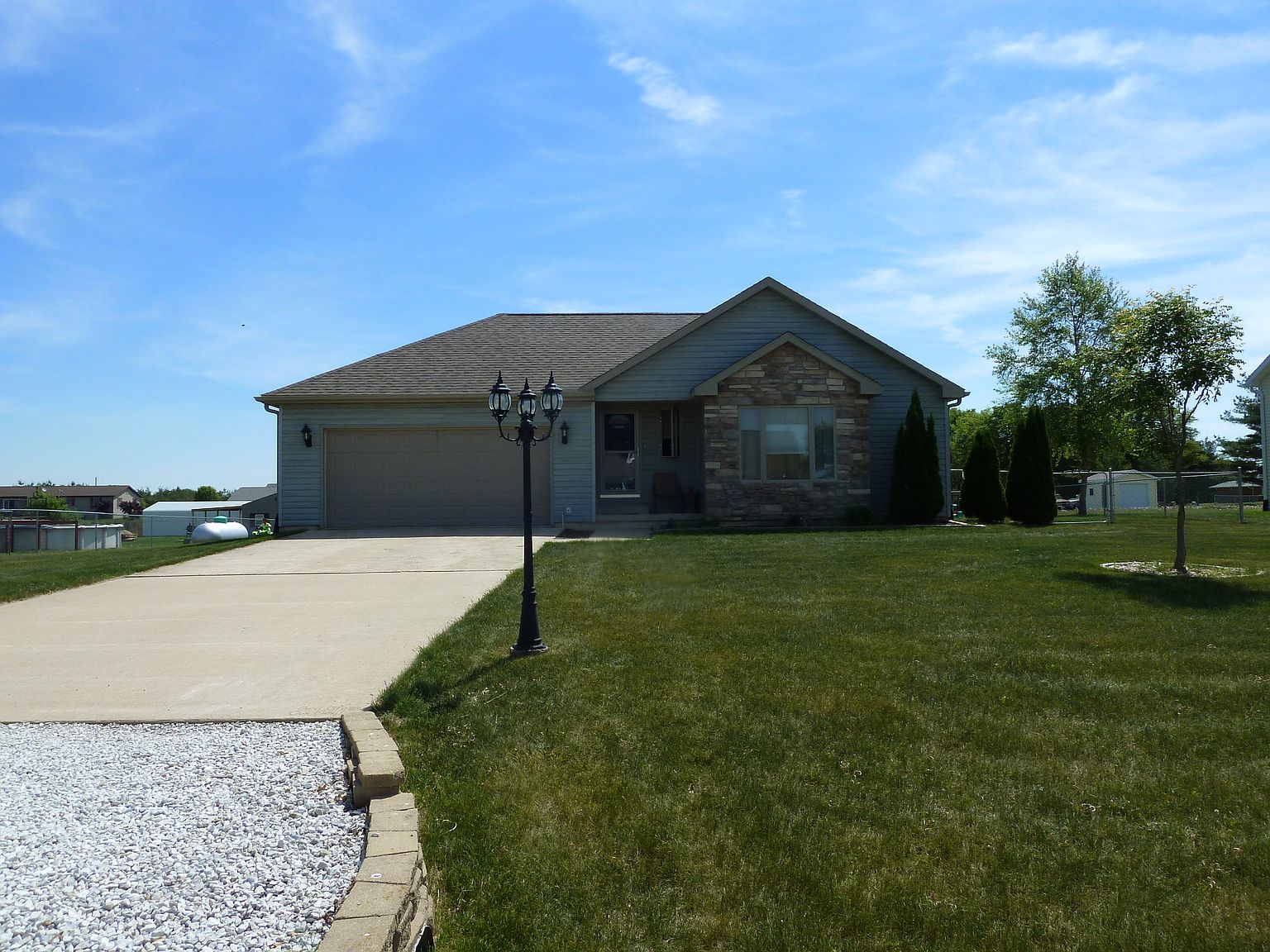 14040 Grandview Dr, Manito, IL 61546 Zillow