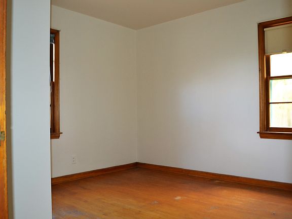 4th image of 1607 W Fair Ave