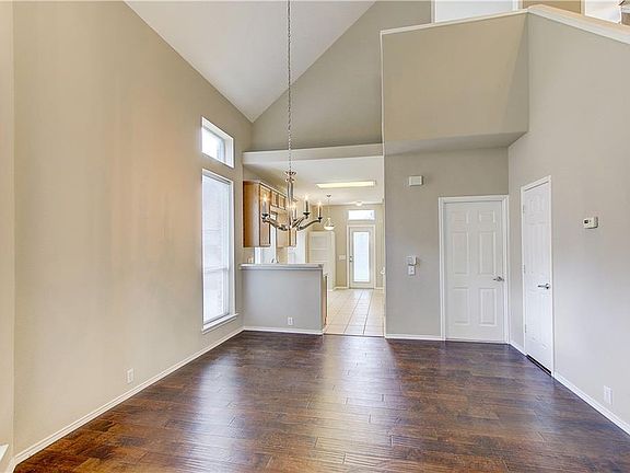 4th image of 6775 Winston Dr