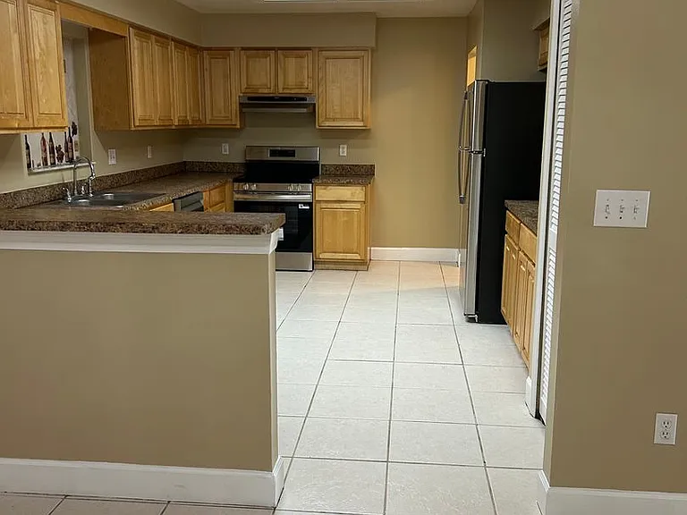 2949 N Covington Dr — Photo 11