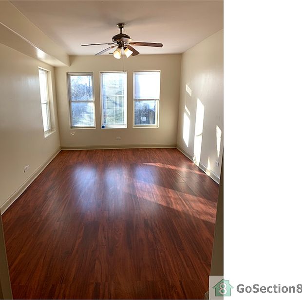 1st image of 527 N Homan Ave APT 1