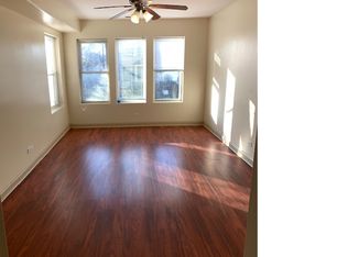527 N Homan Ave APT 1, Chicago, IL 60624