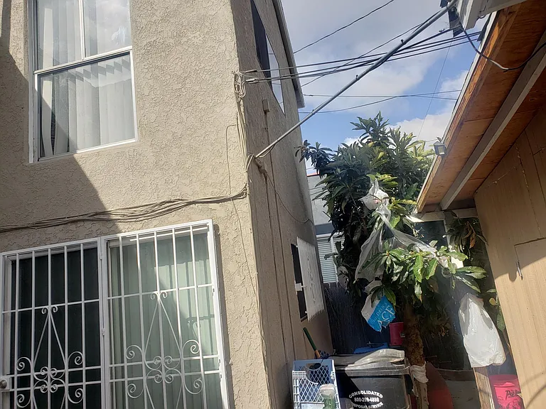 Mandalay Dr — Photo 8