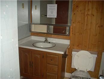 5th image of 1371 E Sudbury Ave