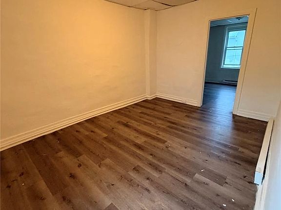 3rd image of 395 W Allen St