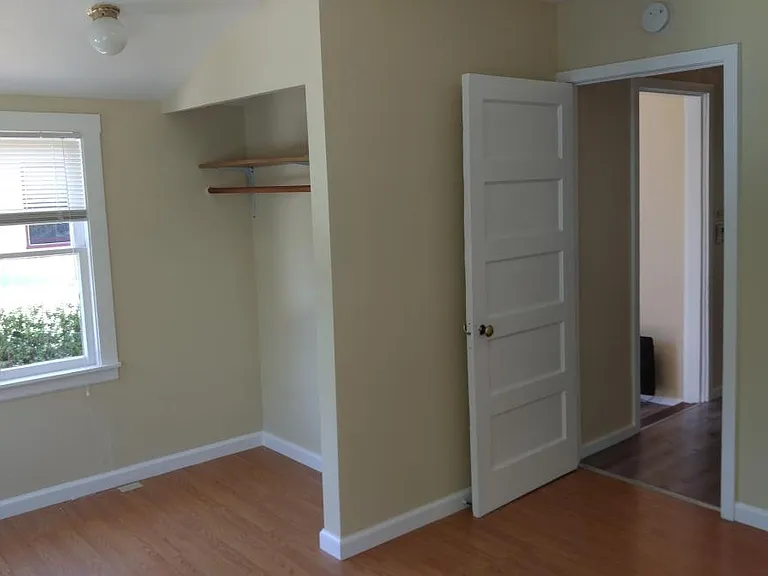 1154 Powell St #COTTAGE — Photo 14