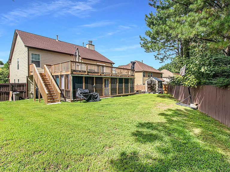 Busby Mill Ct — Photo 25