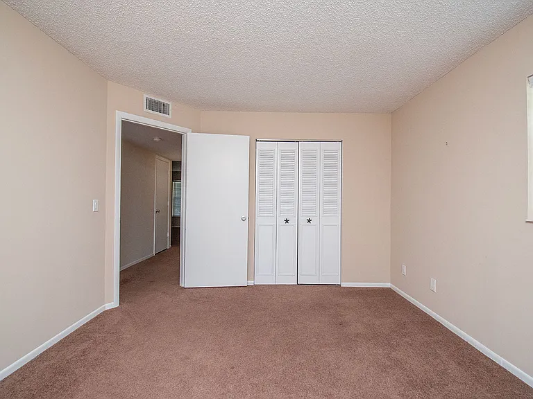 28 Vista Gardens Trl #102 — Photo 26