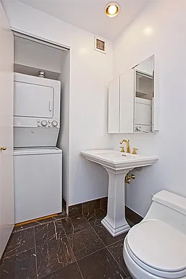 Sold by R New York | media 4