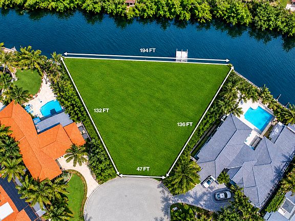 2nd image of 611 Phillips Drive