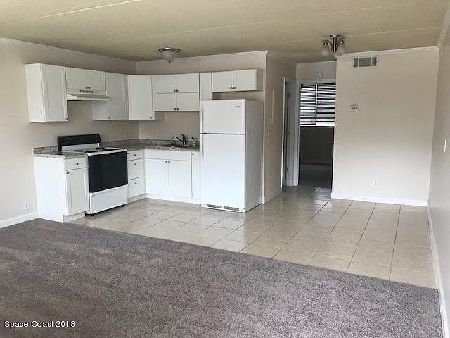 2nd image of 1708 Elm St APT 2