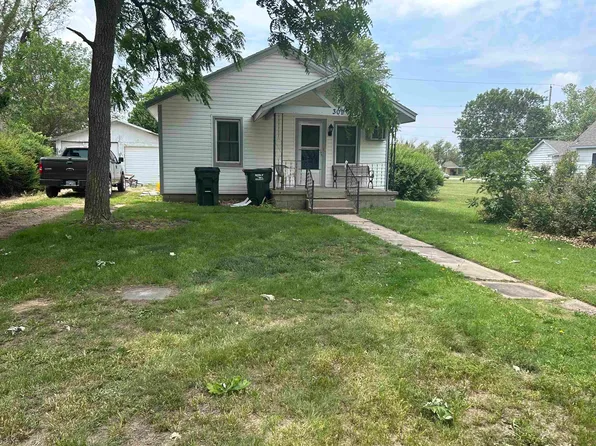309 S Kansas Ave, Burrton, KS 67020