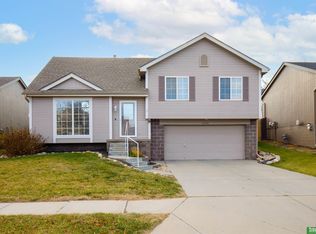 18701 S St, Omaha, NE 68135