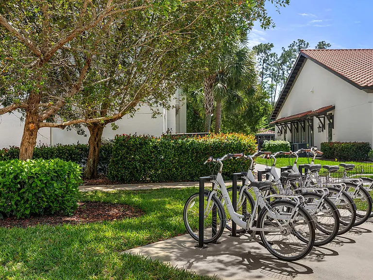 Easy-access bike storage for every ride and every routine.