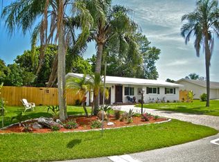 2580 Belvoir Blvd, Sarasota, FL 34237