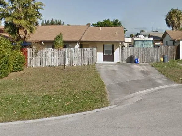 8616 Crater Terrace, West Palm Beach, FL 33403