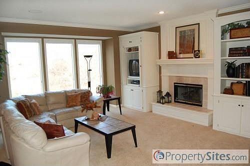 3rd image of 12712 W 142nd St