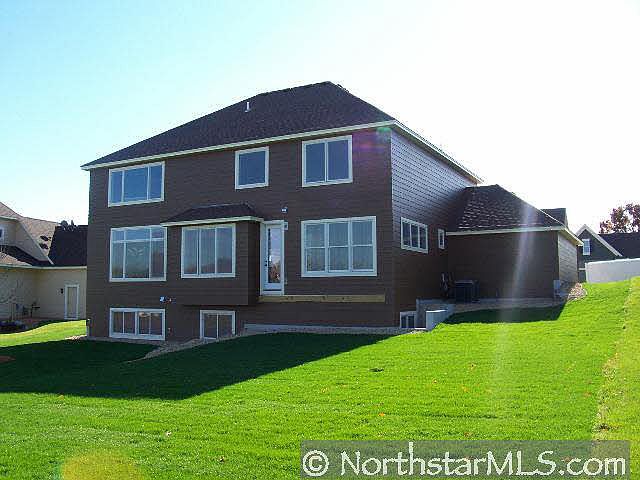 2nd image of 541 Lake Ridge Drive N