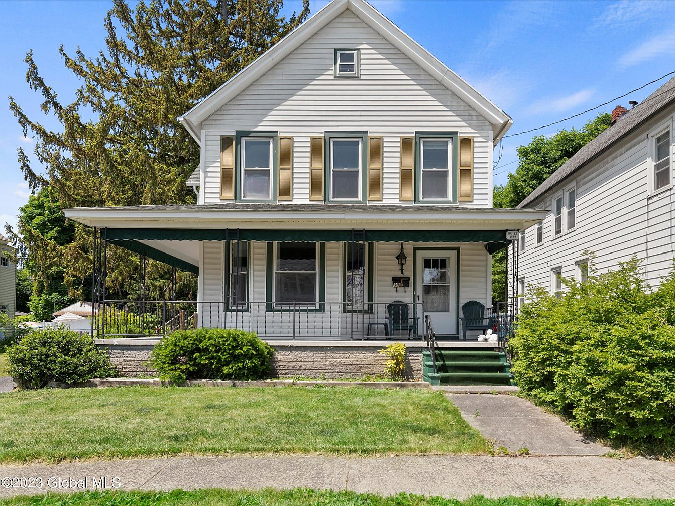1st image of 39 Pulver Avenue