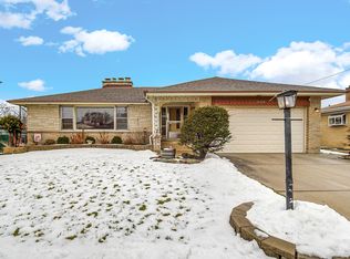 4544 Grace St, Schiller Park, IL