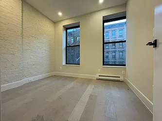 Rented by HOLTON REAL ESTATE INC.