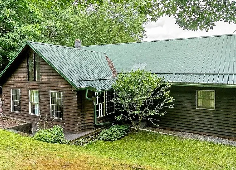 704 Old Crellin Rd — Photo 2