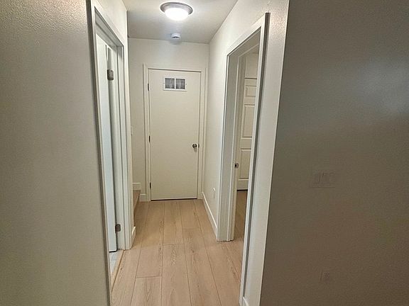 4th image of 438 1/2 W 71st St