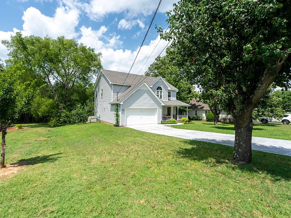 1st image of 106 Saint Michaels Ln