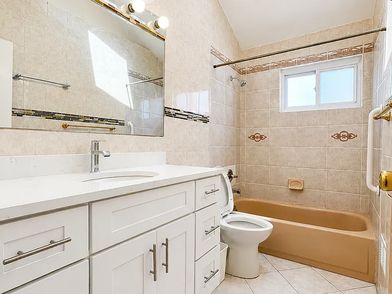 209 Paulding Ave #1 — Photo 14