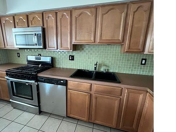 3rd image of 2614 Hallam Ct #4434134916