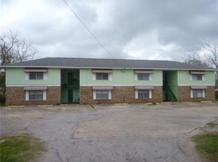 405 Oak St, Brazoria, TX 77422