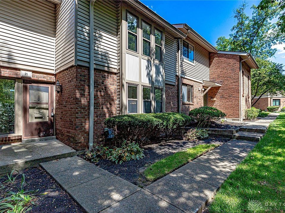 1st image of 21 Woodview Ct