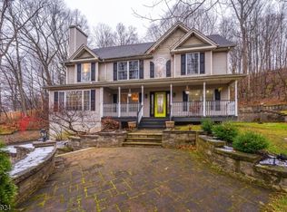 123 Vail Rd, Columbia, NJ 07832