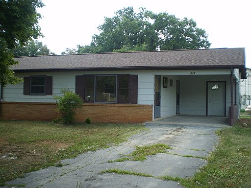 1st image of 219 Elyria Dr